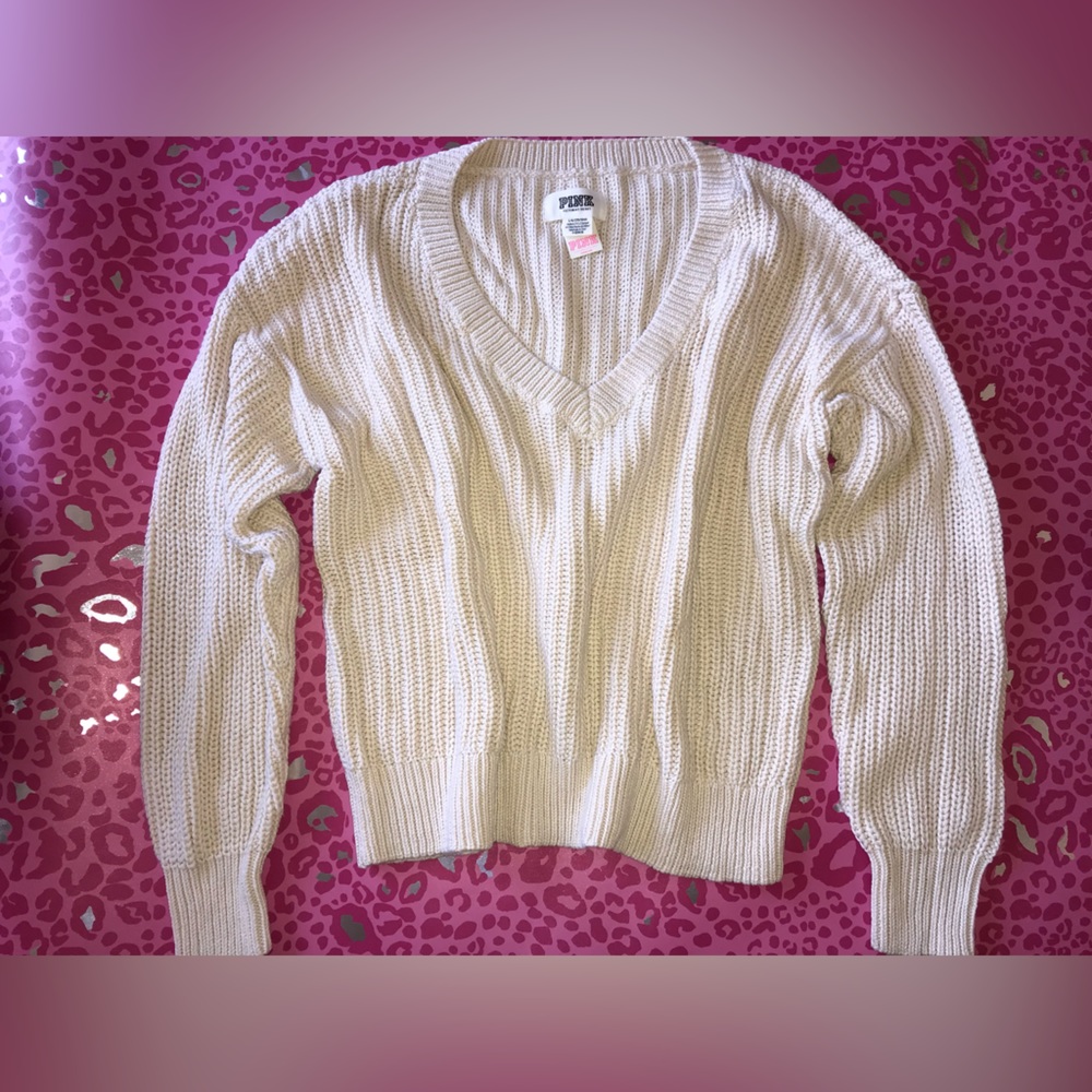 Victoria’s Secret PINK Large V-neck Knit Sweater